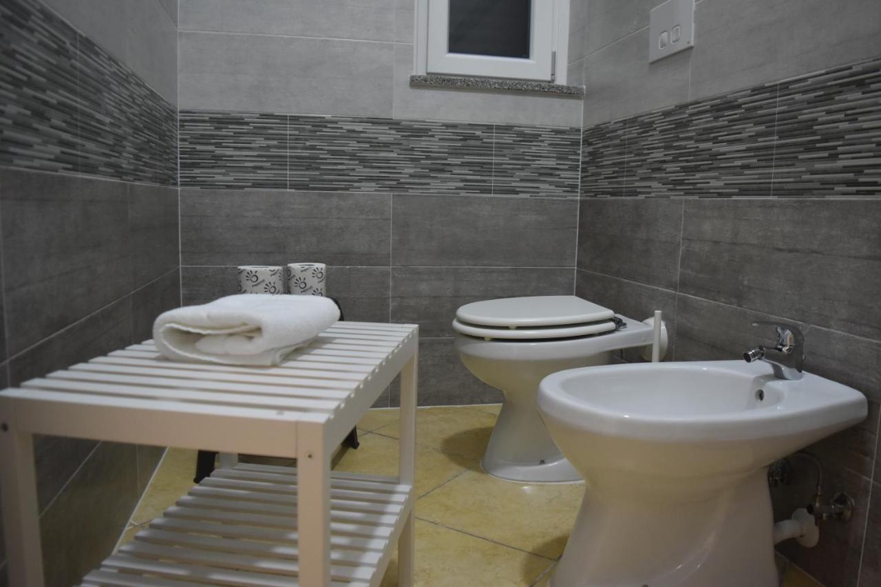 Bed & Breakfast Domus Pepe Скалеа Екстериор снимка